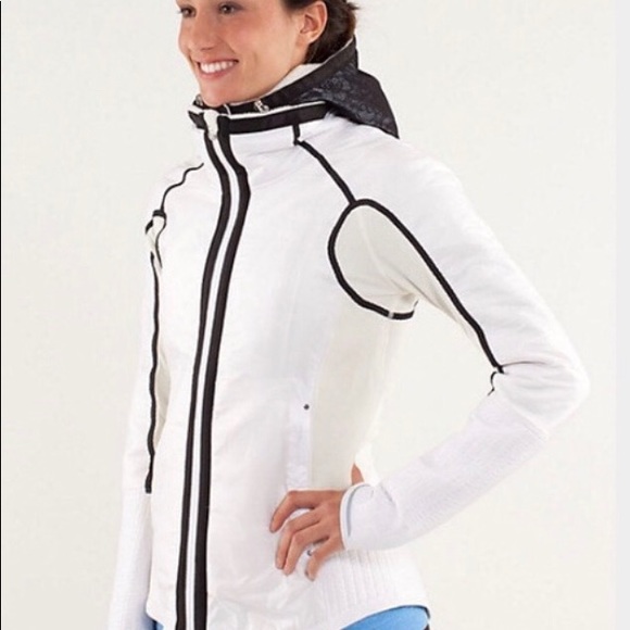 Lululemon run bundle up jacket size 6 - Picture 2 of 15